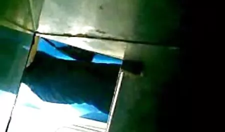 ブラジルの十代の試みは、滑り性と肛門と二つの大学の友人 女性 向け の エッチ な 動画