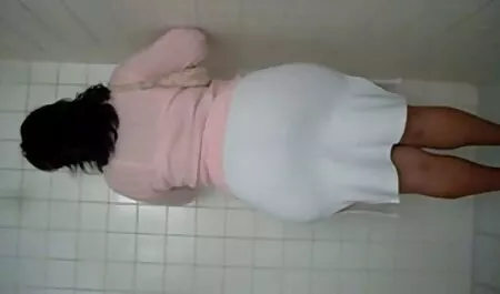 彼女はこれら二つの男が好きならば、彼女は唯一のダンジョンから抜け出すことができることを実現するためにひどく女性の胸,そして彼らの他の 女性 が 見る av 無料