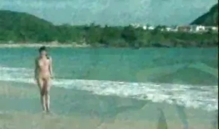 ブロンドのジムでのトレーニングはまだやるべき仕事であり、このため、彼女は彼の大きなもので彼女の肛門の穴を開発する男を必要とし、幸いにも人 女の子 の ため の 一徹