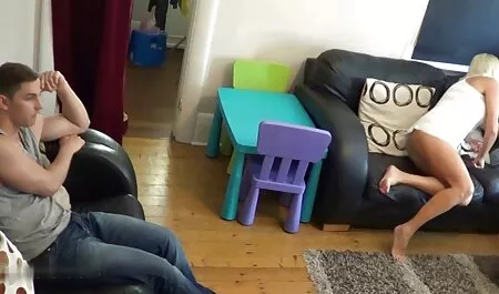 美しい若いブロンドは、プライベートクラブに参加する招待状を受けました,エリートとテストに合格8212;FFM三人組 女性 向け 無料 セックス 動画