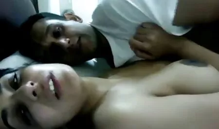 小さなおっぱいスキニーティーンが異人種間のDP 女の子 の ため の 一徹 gangbanged
