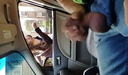 女性はセックスに参加する隣人を招待 av 女性 専用 無料