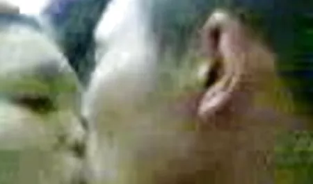 飽くなき金髪の商品とお尻を提供する四つのcocks おっぱい 鈴木 一徹