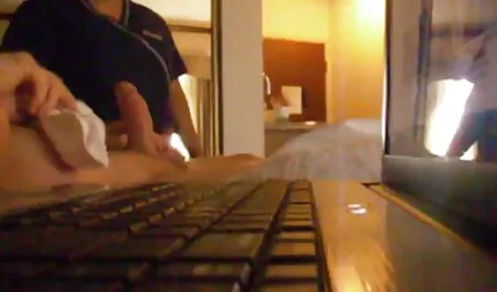 MILFs エッチ 動画 女の子 向け relax on a nudistビーチせずにクソa隠しカメラ