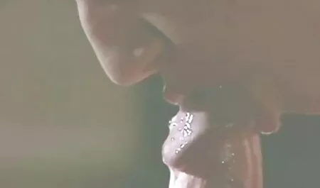 男は躊躇しない、何が赤い獣の毛皮でコックを運転したのか 女性 用 av 動画 無料