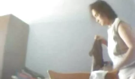 スパンデックスで二つの女の子は、柔軟な犬の体に彼らのお尻を置く 鈴木 一徹 ラブラブ 動画