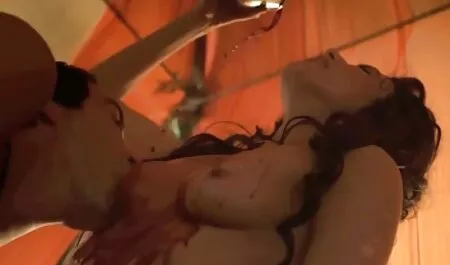 巨乳の妹が誤って浴室で彼女の兄のペニスを見ました 女性 の 為 の エッチ 動画