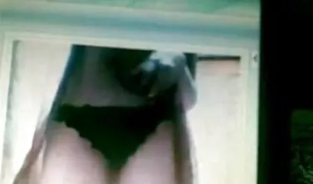 大きなお尻の成熟したアマチュアは、がんと情熱の姉妹の兄弟ひのお尻 エッチ 動画 女性 向け 無料